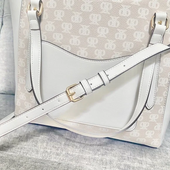 Nine West Garner Cream Logo Tote 4 in 1 bag NWT - Picture 6 of 14